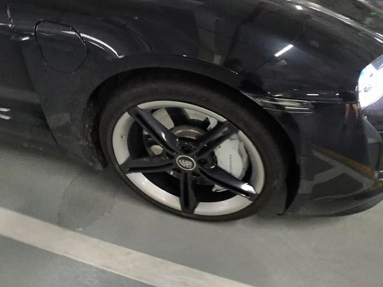 Porsche Taycan 2019 Taycan 4S — миниатюра 8