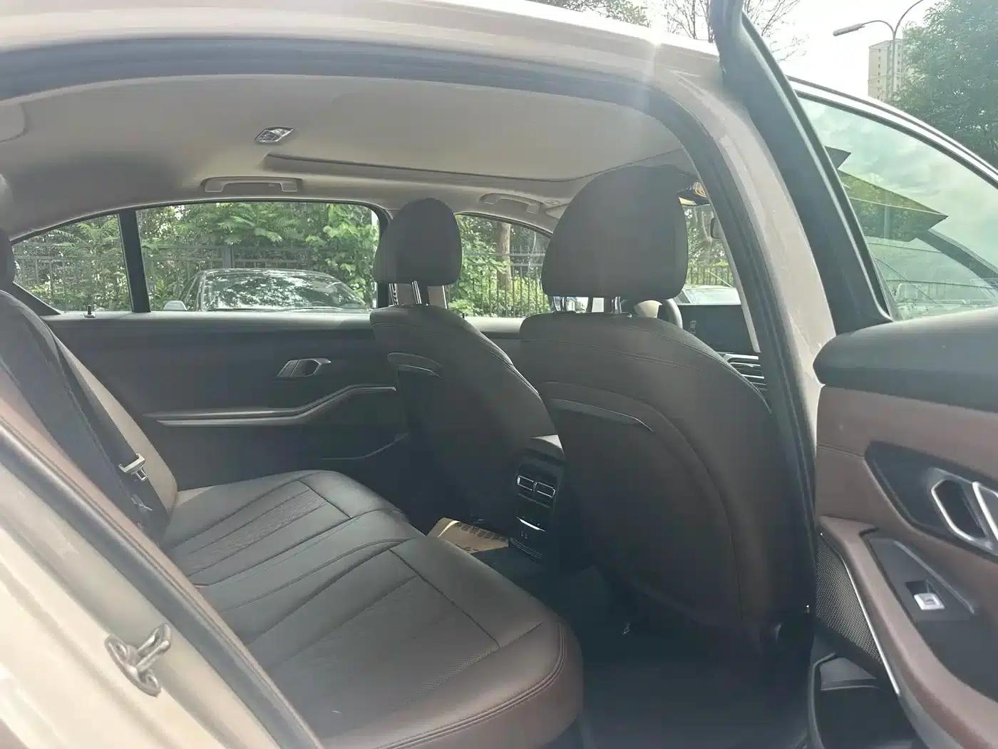 BMW i3 2022 eDrive 35L — миниатюра 8