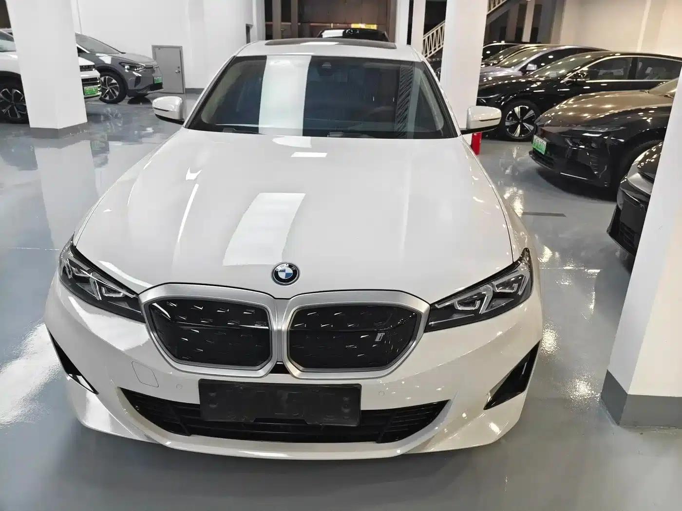 BMW i3 2024 eDrive 35L — миниатюра 2