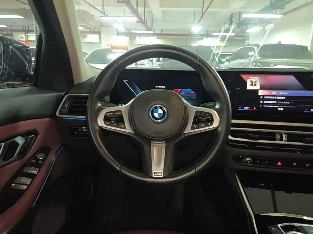 BMW i3 2022 eDrive 35L — миниатюра 11