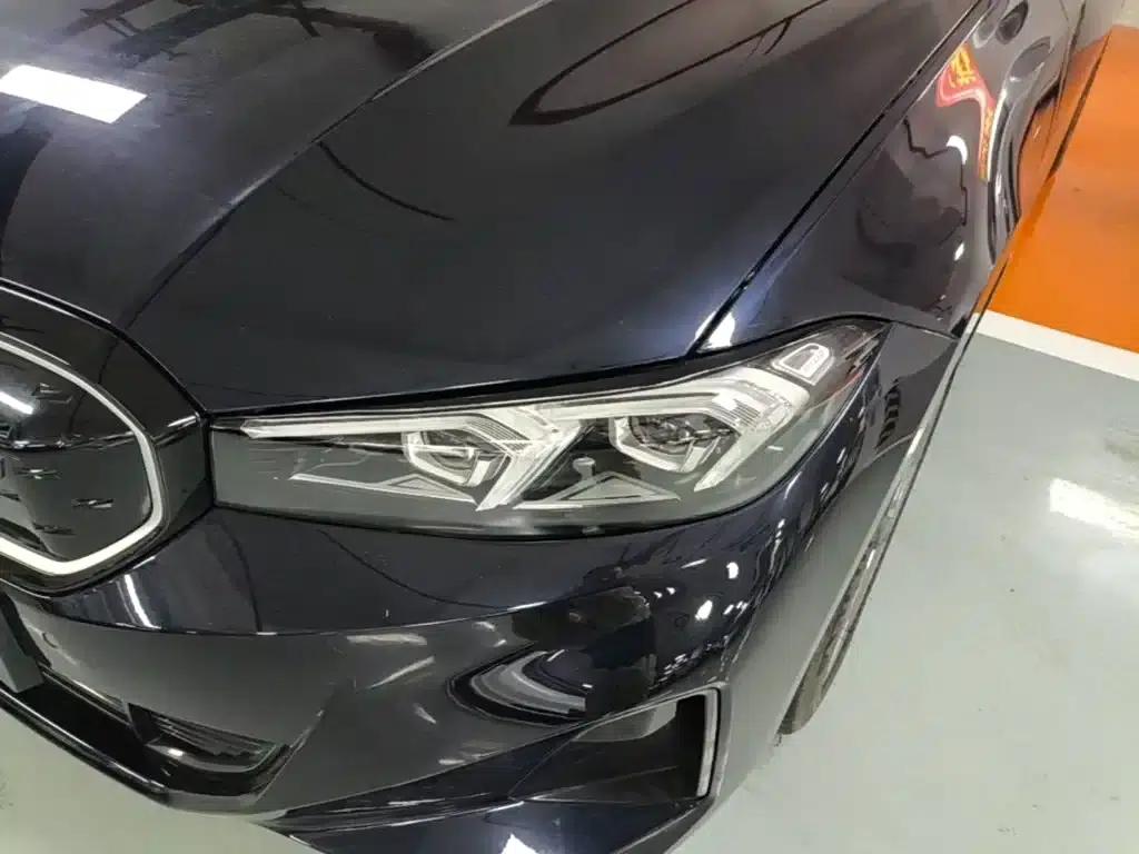 BMW i3 2022 eDrive 35L — миниатюра 24