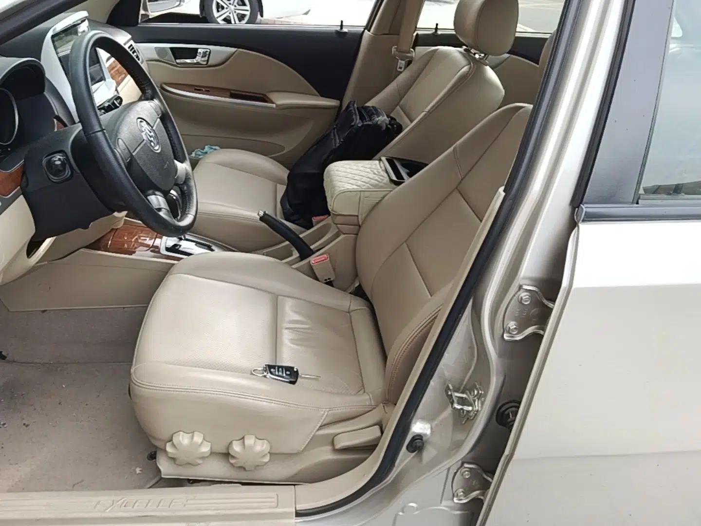 Buick Excelle 2013 1.5L Automatic Luxury Model — миниатюра 17