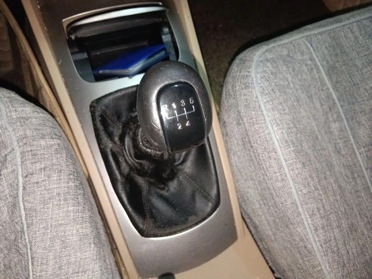 Buick Excelle 2011 1.6 LX-MT — миниатюра 14