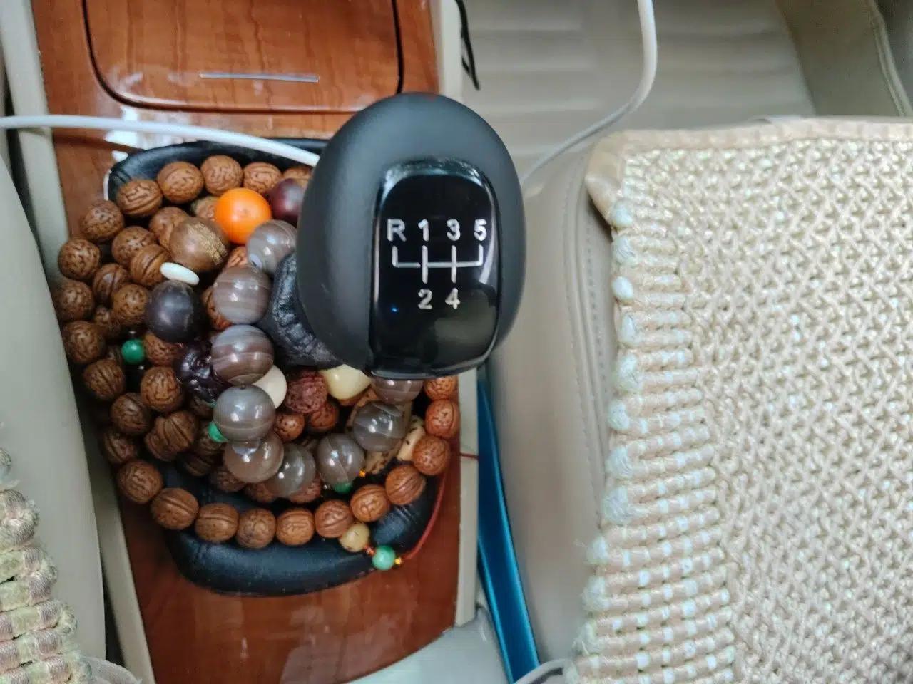 Buick Excelle 2015 1.5L Manual Luxury Model — миниатюра 14