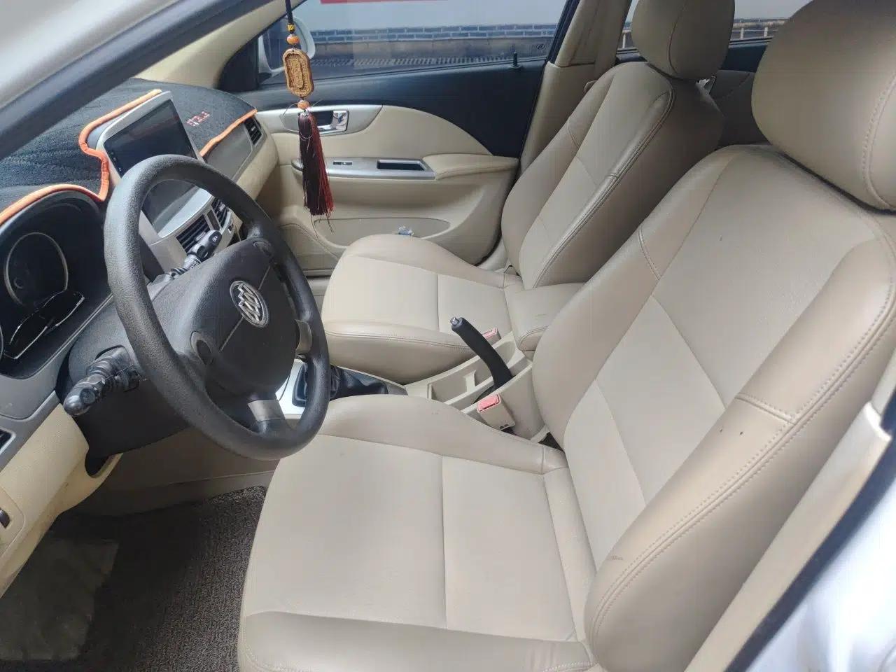 Buick Excelle 2013 1.5L Manual Classic Model — миниатюра 15