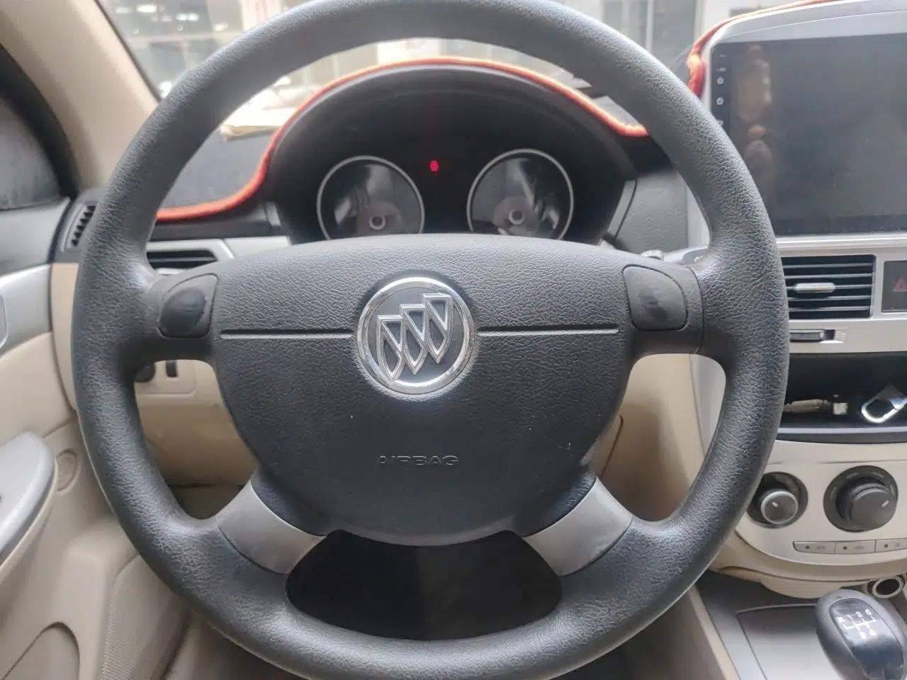 Buick Excelle 2013 1.5L Manual Classic Model — миниатюра 10