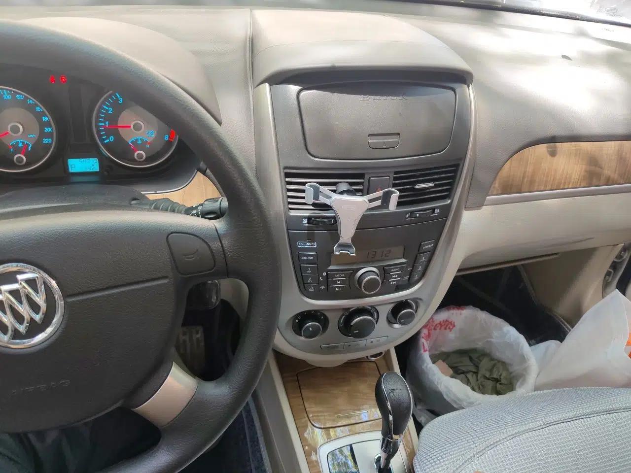 Buick Excelle 2015 1.5L Automatic Classic Model — миниатюра 13