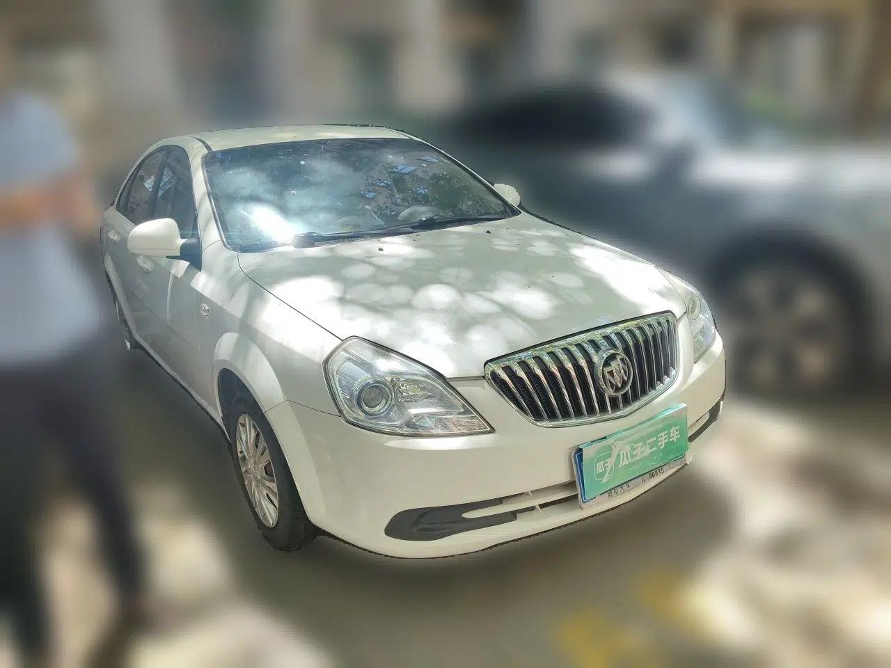 Buick Excelle 2015 1.5L Automatic Classic Model — миниатюра 3