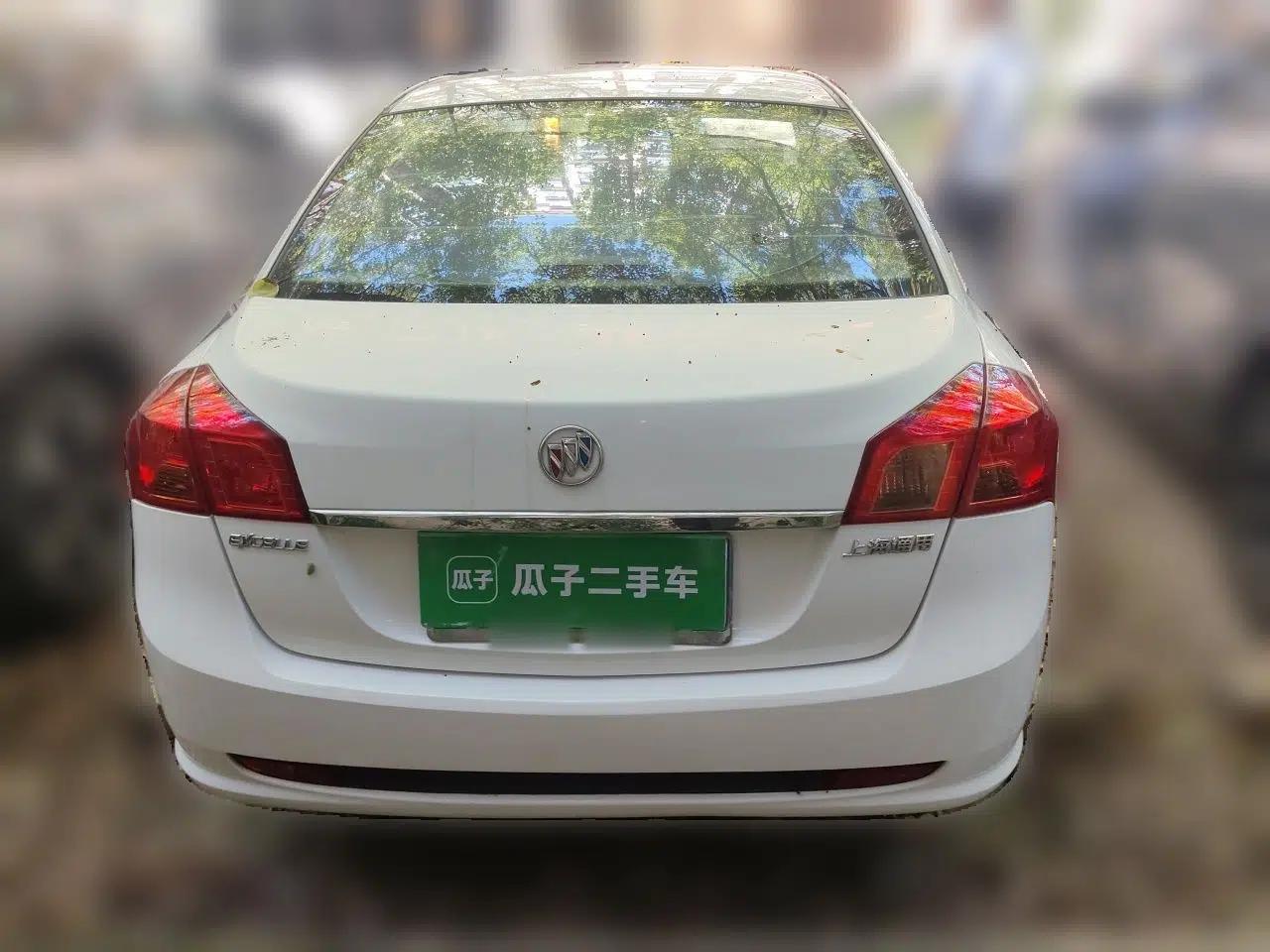 Buick Excelle 2015 1.5L Automatic Classic Model — миниатюра 5