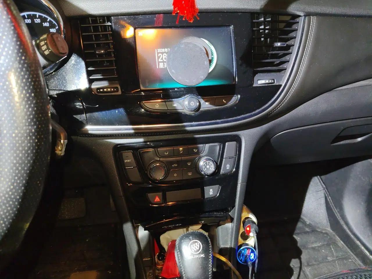Buick Encore 2018 18T Automatic Two-Wheel Drive Urban Leading Model — миниатюра 13