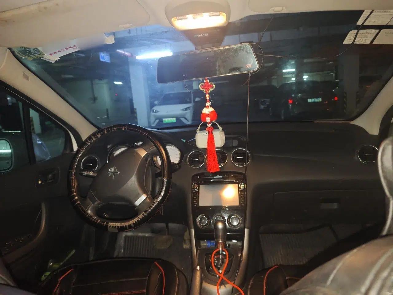 Peugeot 408 2013 1.6L Automatic Comfort Edition — миниатюра 9