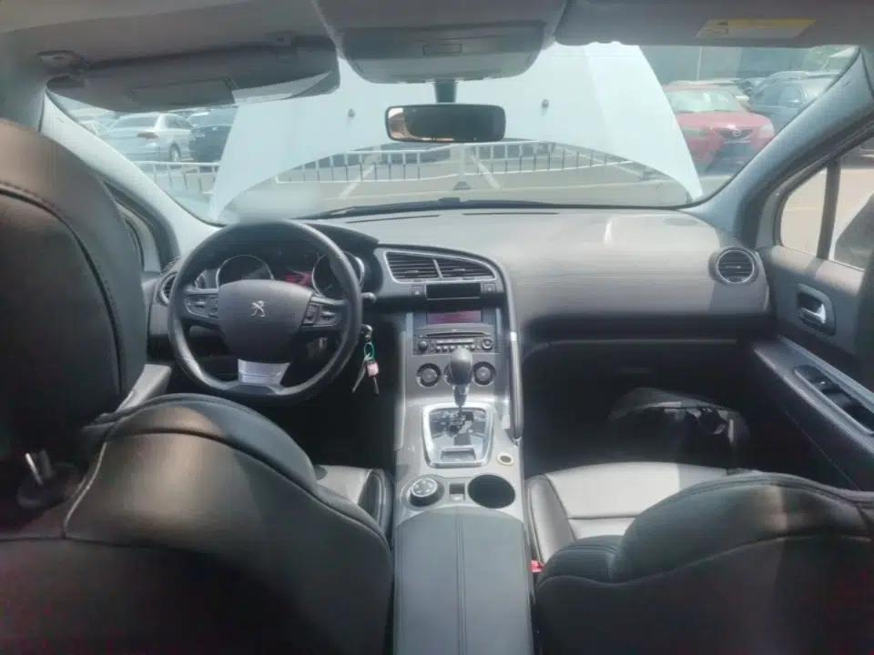 Peugeot 3008 2016 1.6THP Automatic Classic Edition — миниатюра 17