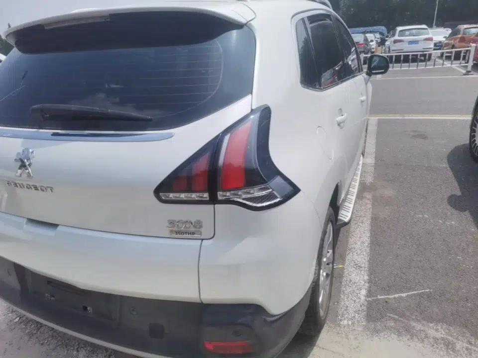 Peugeot 3008 2016 1.6THP Automatic Classic Edition — миниатюра 9