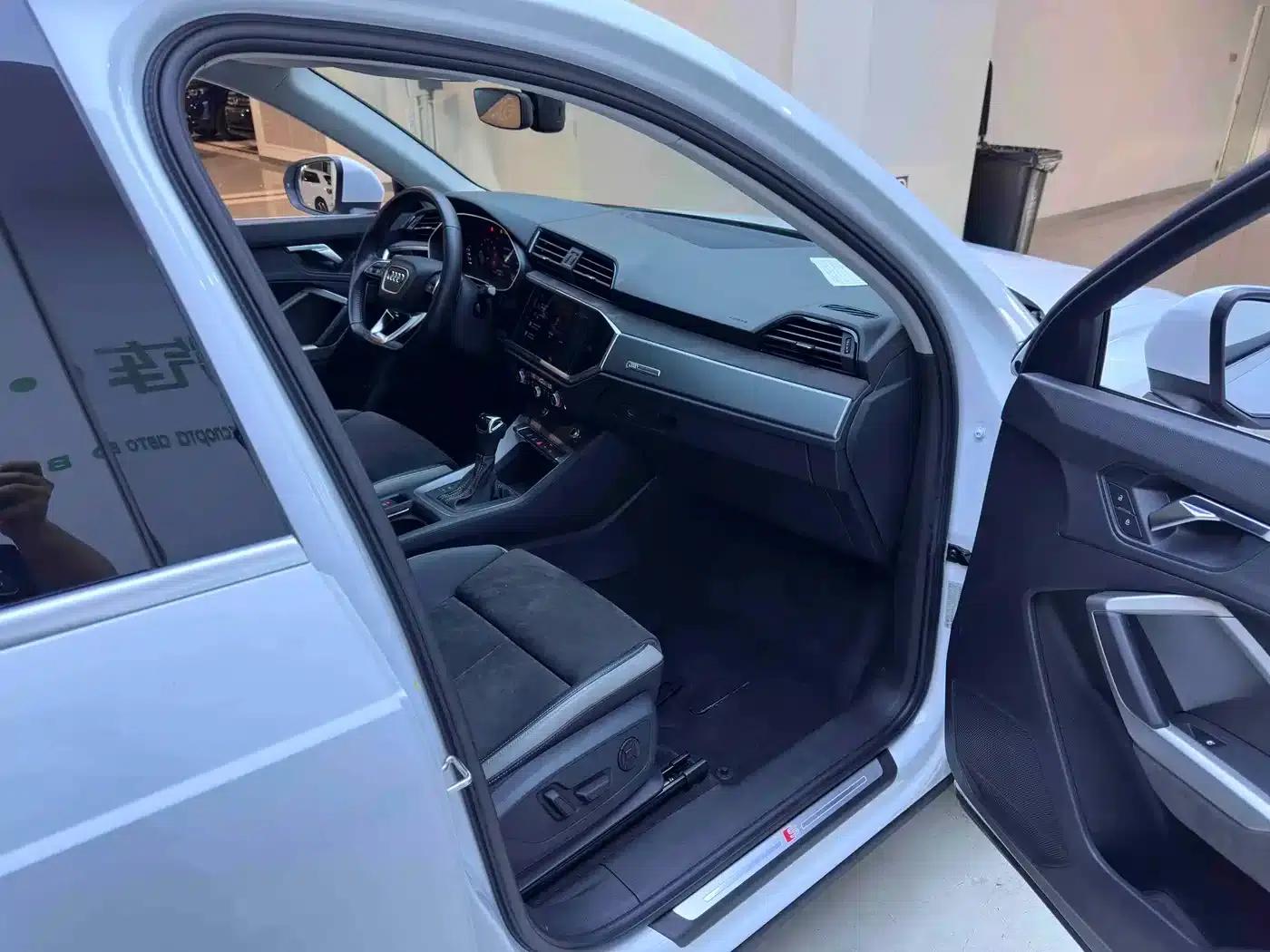Audi Q3 2022 35 TFSI Fashion Dynamic Edition — миниатюра 11