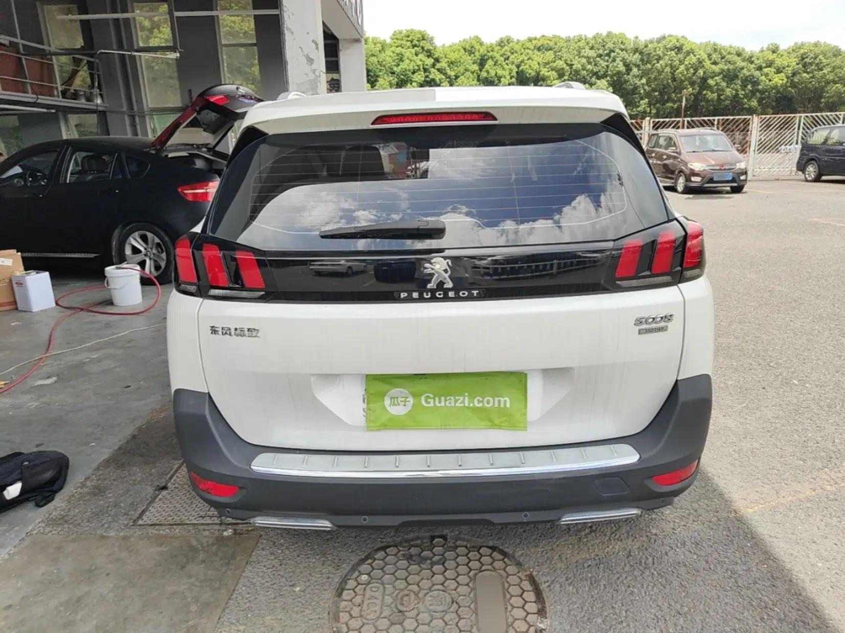 Peugeot 5008 2017 350THP 7-Seater Elite Edition — миниатюра 5