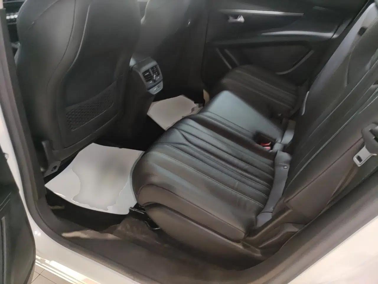 Peugeot 5008 2023 400THP Passionate Full-Seat Edition 7 Seats — миниатюра 25