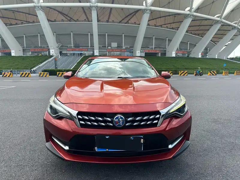 Venucia D60 2018 1.6L CVT Intelligent Elite Edition — миниатюра 2