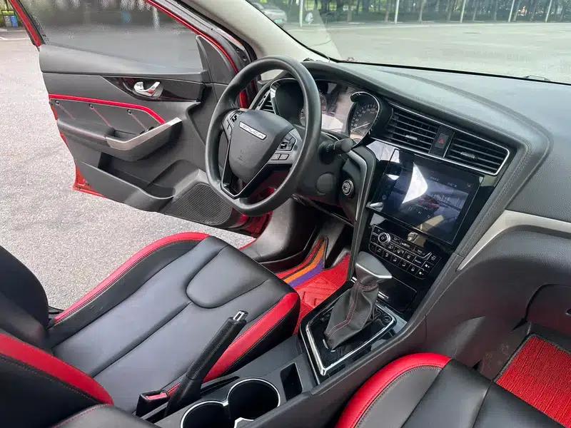 Venucia D60 2018 1.6L CVT Intelligent Elite Edition — миниатюра 14