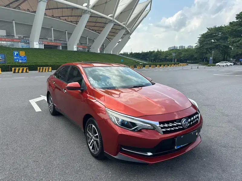 Venucia D60 2018 1.6L CVT Intelligent Elite Edition — миниатюра 3