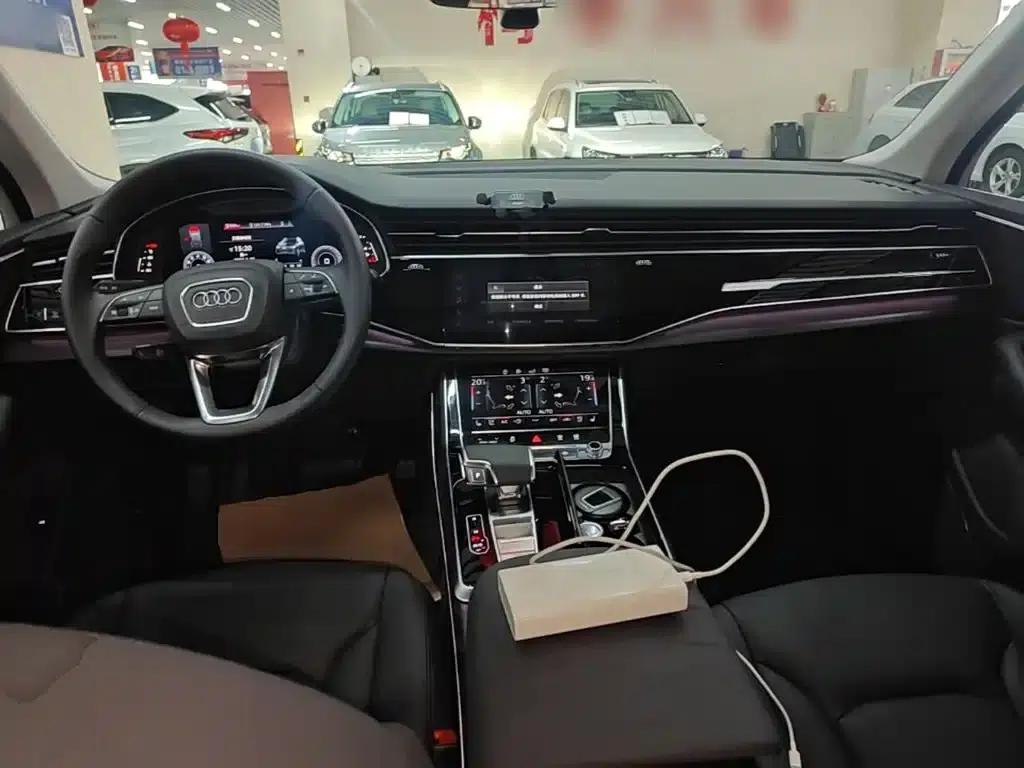 Audi Q7 2020 55 TFSI quattro S line Sport — миниатюра 10