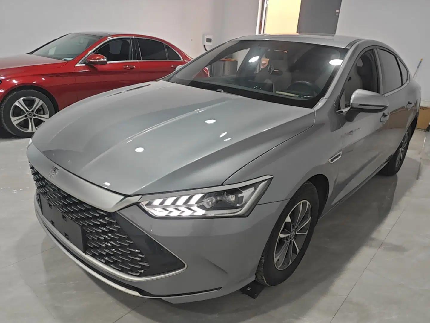 BYD Qin PLUS 2024 HONOR Edition DM-i 55KM Leading Model — миниатюра 1
