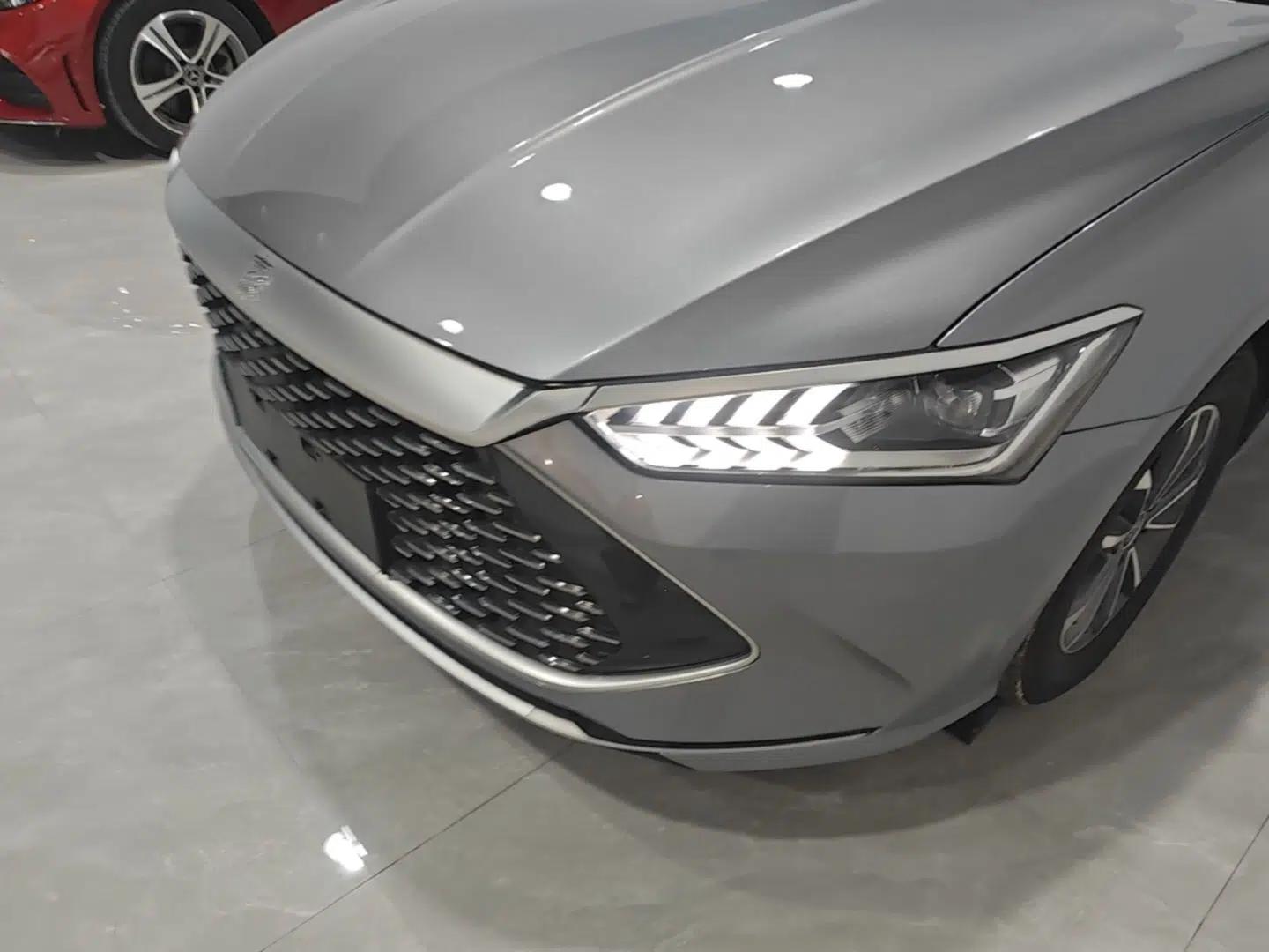 BYD Qin PLUS 2024 HONOR Edition DM-i 55KM Leading Model — миниатюра 8