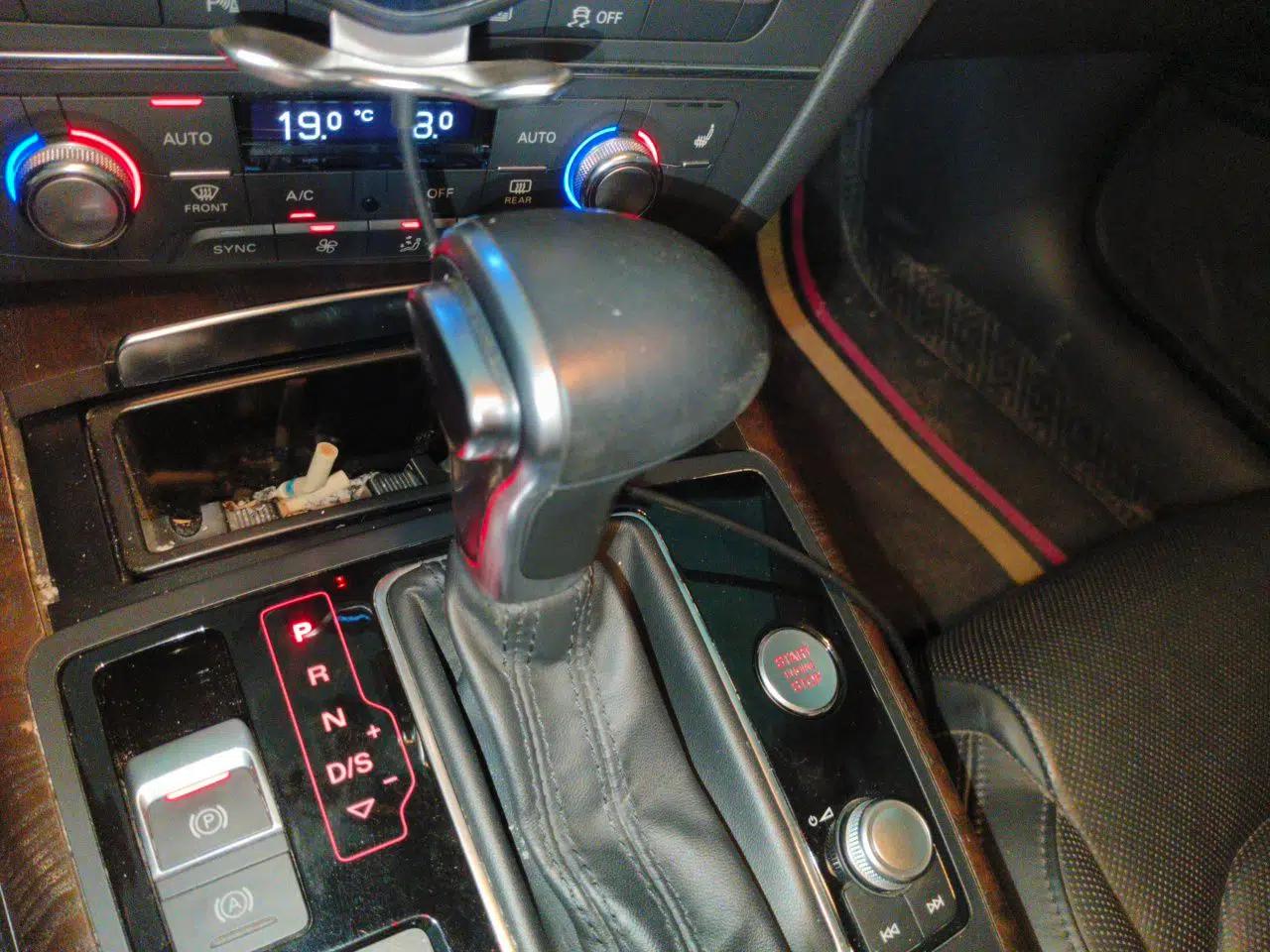Audi A6L 2015 35 FSI quattro Comfort Model — миниатюра 14