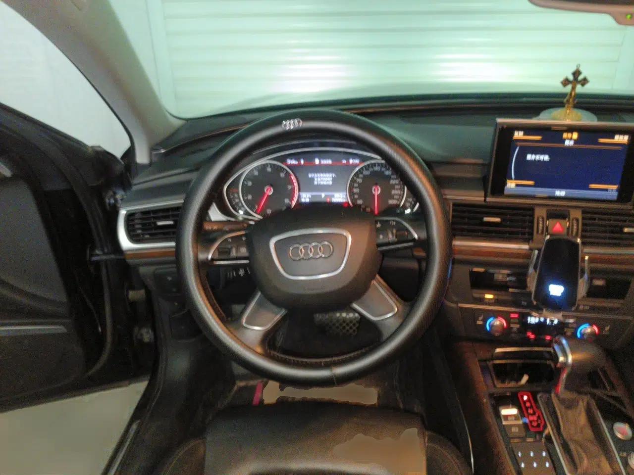 Audi A6L 2015 35 FSI quattro Comfort Model — миниатюра 10