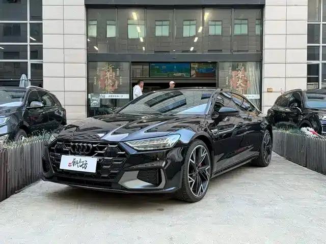 Audi A7L 2024 45 TFSI quattro S-line Black Knight Edition