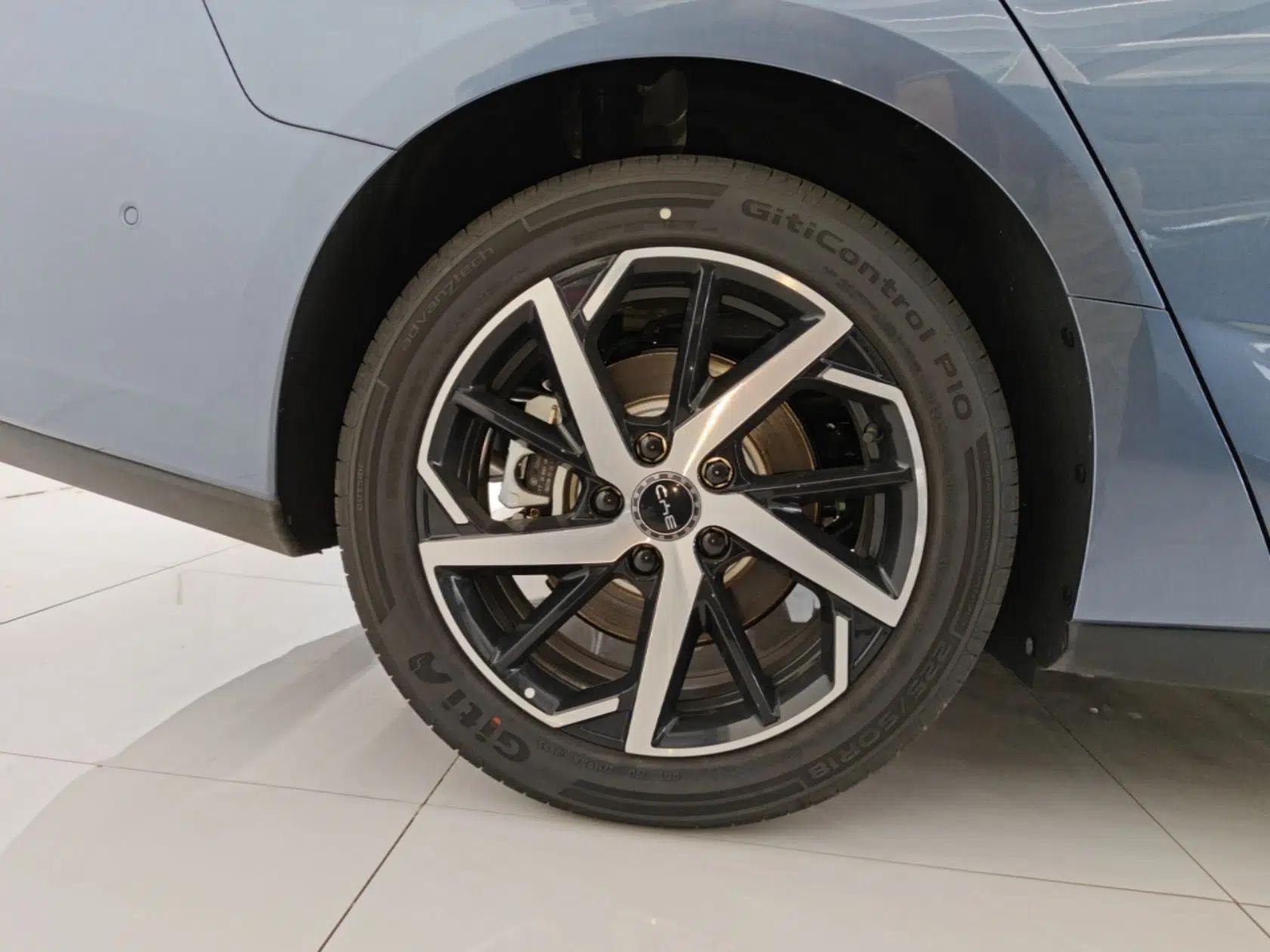 BYD Seal 07 DM-i 2026 DM-i 1.5T 135km Prestigious Edition — миниатюра 11
