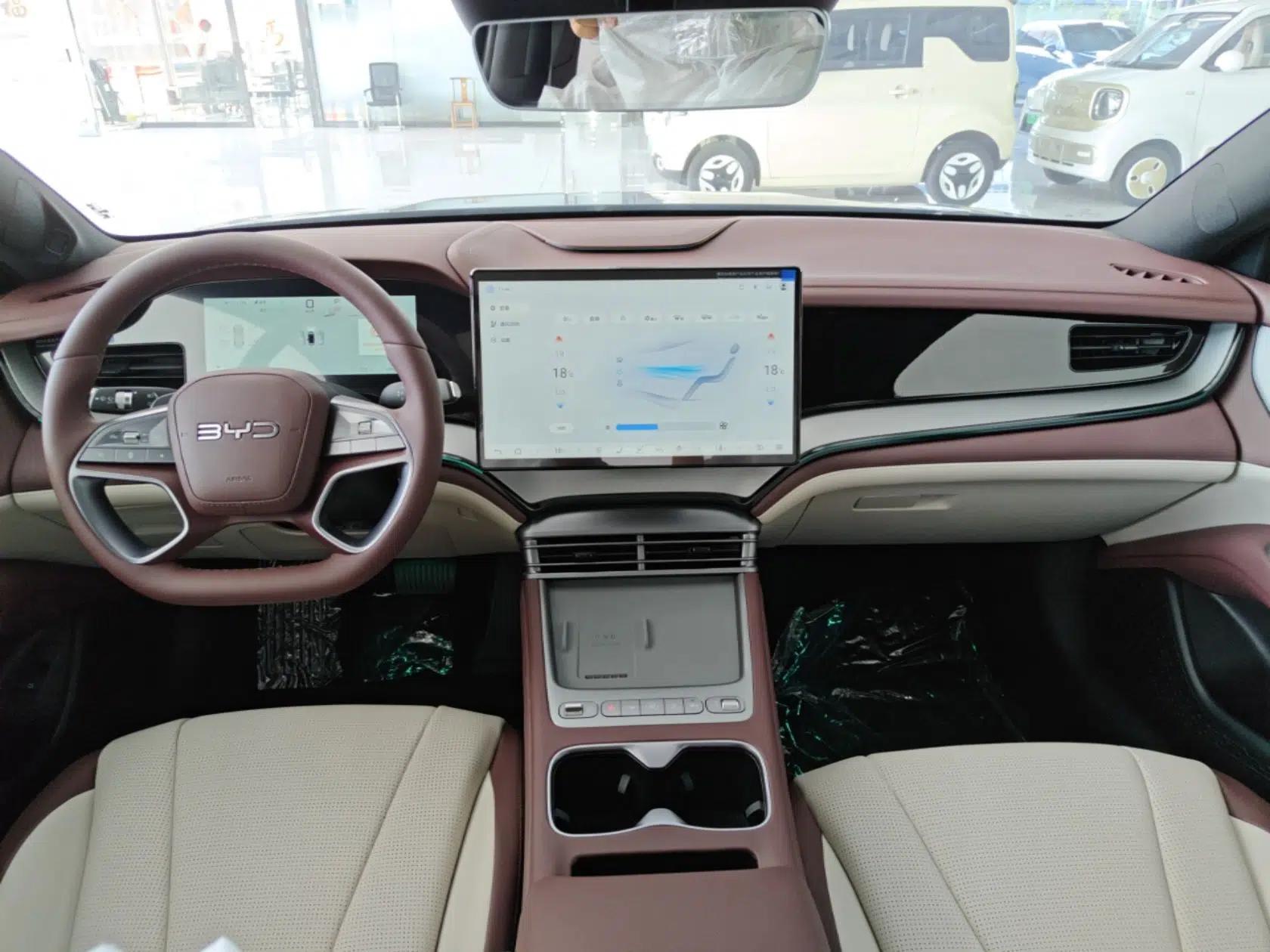 BYD Seal 07 DM-i 2026 DM-i 1.5T 135km Prestigious Edition — миниатюра 12