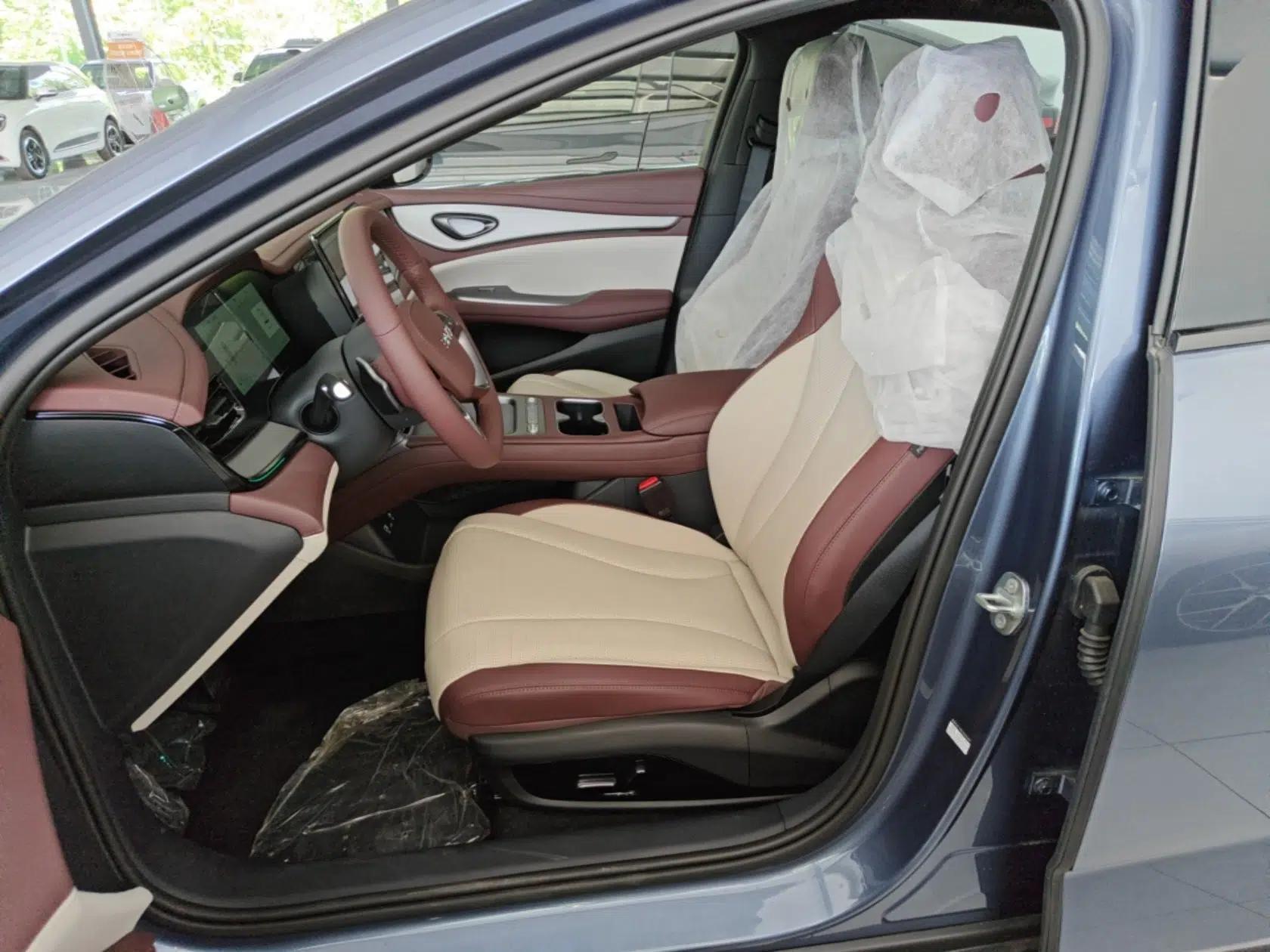 BYD Seal 07 DM-i 2026 DM-i 1.5T 135km Prestigious Edition — миниатюра 17