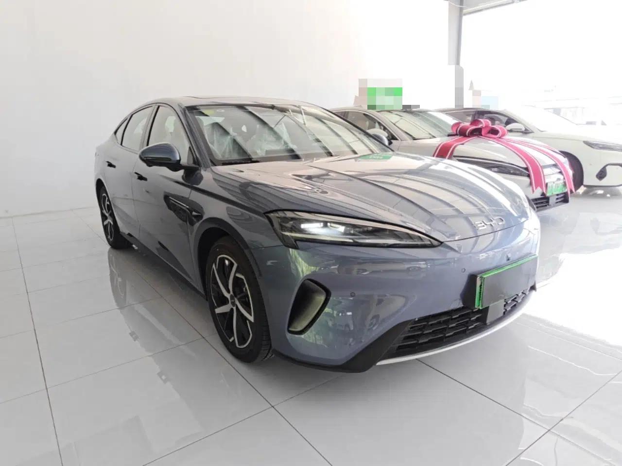 BYD Seal 07 DM-i 2026 DM-i 1.5T 135km Prestigious Edition — миниатюра 3