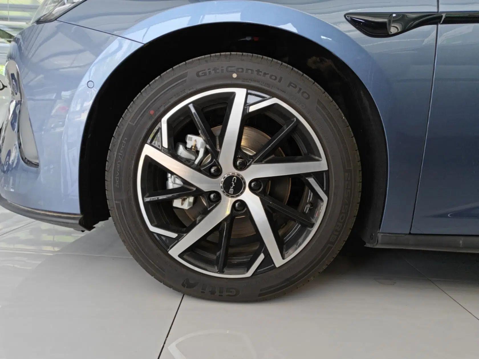 BYD Seal 07 DM-i 2026 DM-i 1.5T 135km Prestigious Edition — миниатюра 10