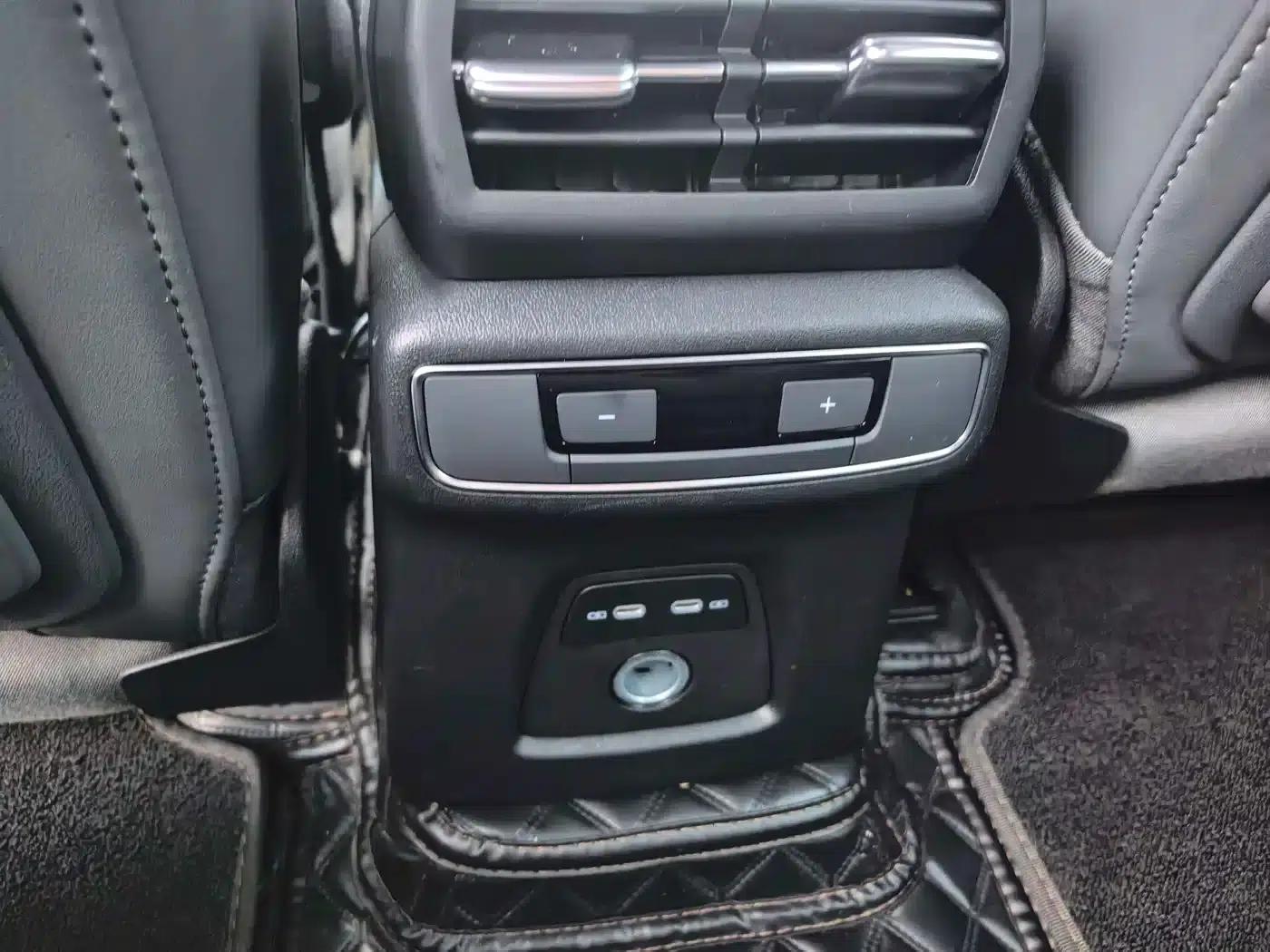 Audi Q4 e-tron 2024 Model 40 e-tron Trailblazer — миниатюра 14
