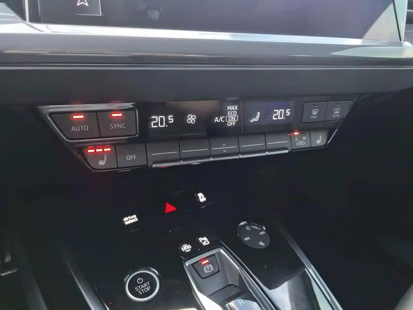 Audi Q4 e-tron 2024 Model 40 e-tron Trailblazer — миниатюра 6