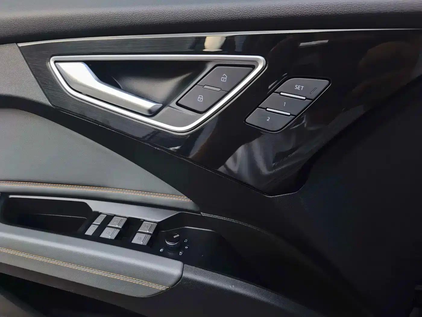 Audi Q4 e-tron 2024 Model 40 e-tron Trailblazer — миниатюра 10