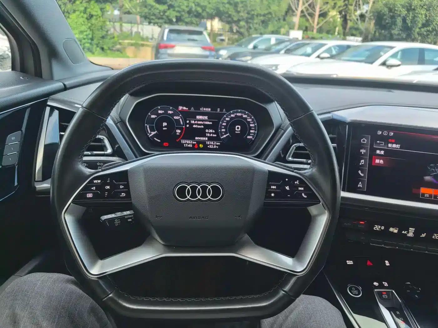 Audi Q4 e-tron 2023 50 e-tron quattro Expansion Edition — миниатюра 4