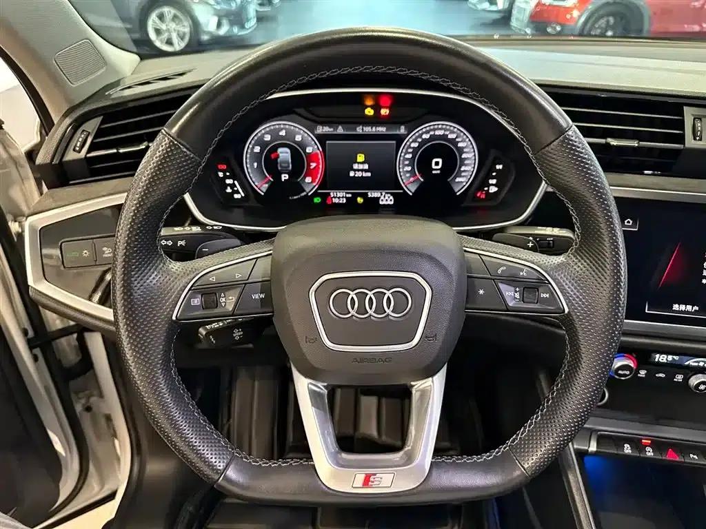 Audi Q3 Sportback 2022 40 TFSI Fashion Edition — миниатюра 11
