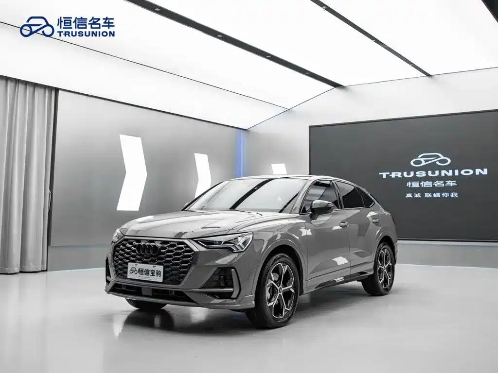 Audi Q3 Sportback 2024 40 TFSI Fashion Edition — миниатюра 1