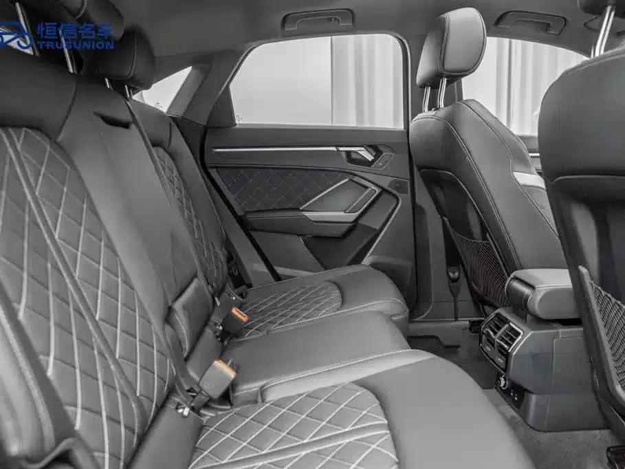 Audi Q3 Sportback 2024 40 TFSI Fashion Edition — миниатюра 16