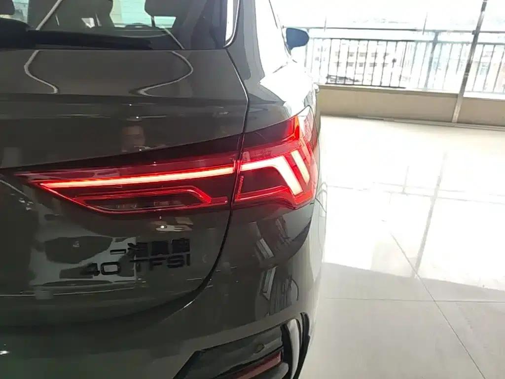 Audi Q3 Sportback 2024 40 TFSI Fashion Edition — миниатюра 8