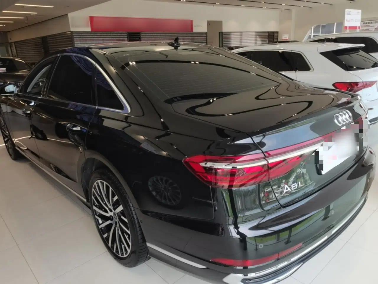 Audi A8 2024 A8L 50 TFSI quattro Prestige Edition — миниатюра 4