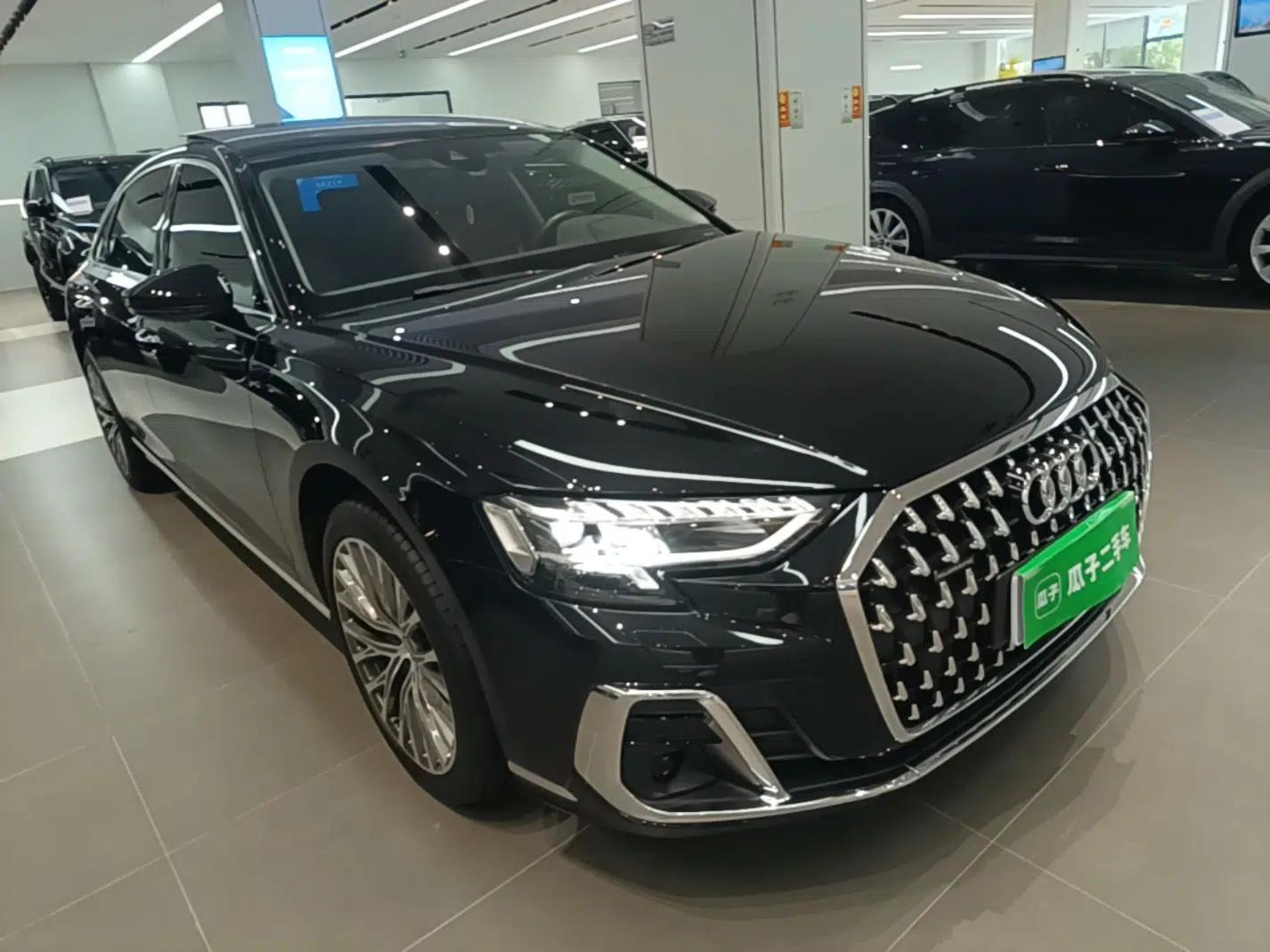 Audi A8 2023 A8L 50 TFSI quattro Prestige Edition — миниатюра 3