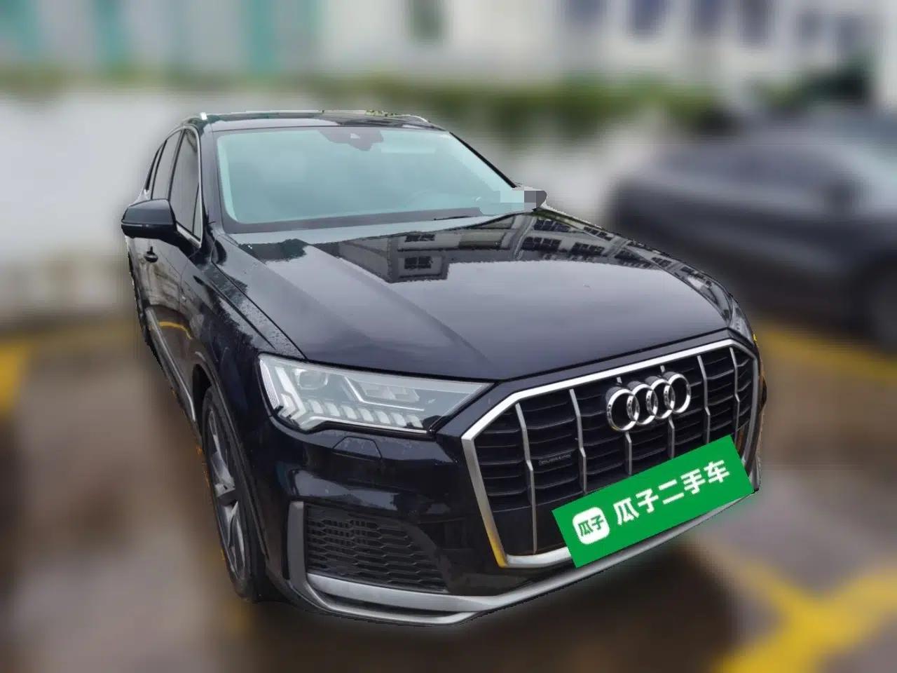 Audi Q7 2020 55 TFSI quattro S line sports model — миниатюра 3
