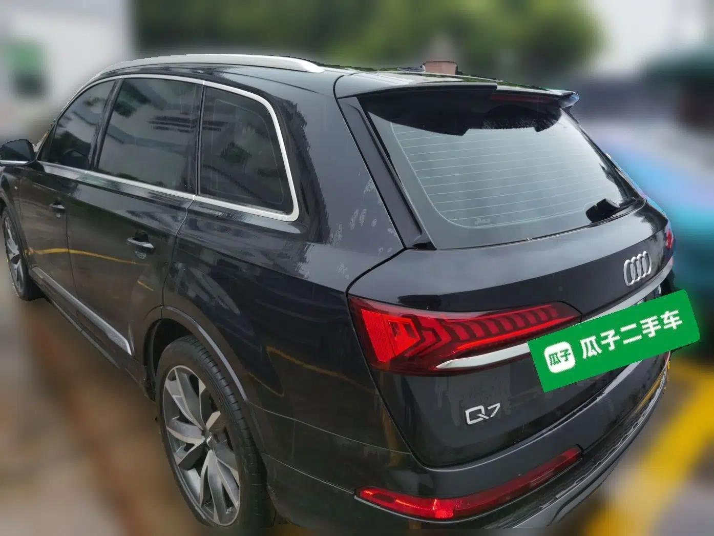Audi Q7 2020 55 TFSI quattro S line sports model — миниатюра 4