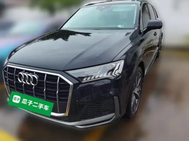 Audi Q7 2020 55 TFSI quattro S line sports model