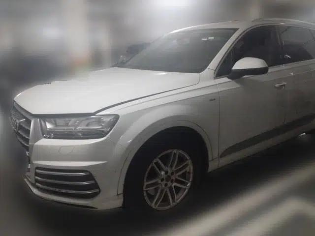 Audi Q7 2016 40 TFSI Comfort Model