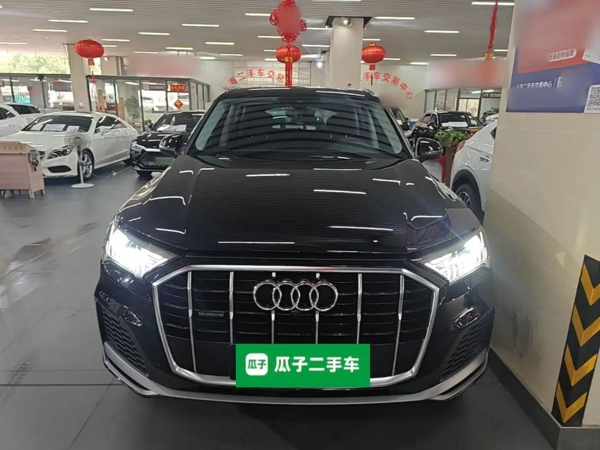 Audi Q7 2020 55 TFSI quattro S line sports model — миниатюра 2