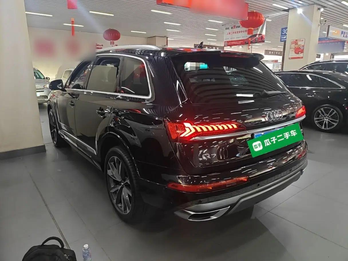 Audi Q7 2020 55 TFSI quattro S line sports model — миниатюра 4